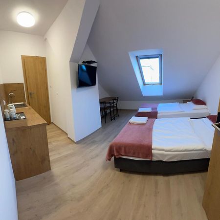 Apartamenty Divemed Jelenia Góra Exteriör bild