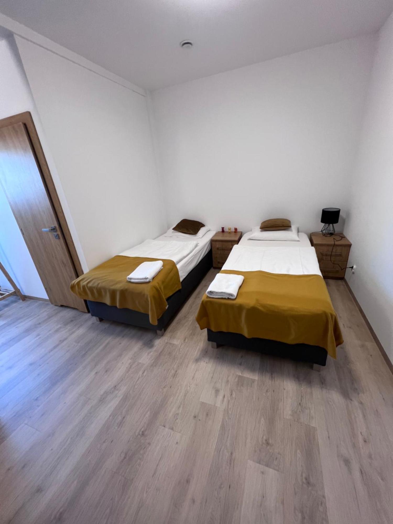 Apartamenty Divemed Jelenia Góra Exteriör bild