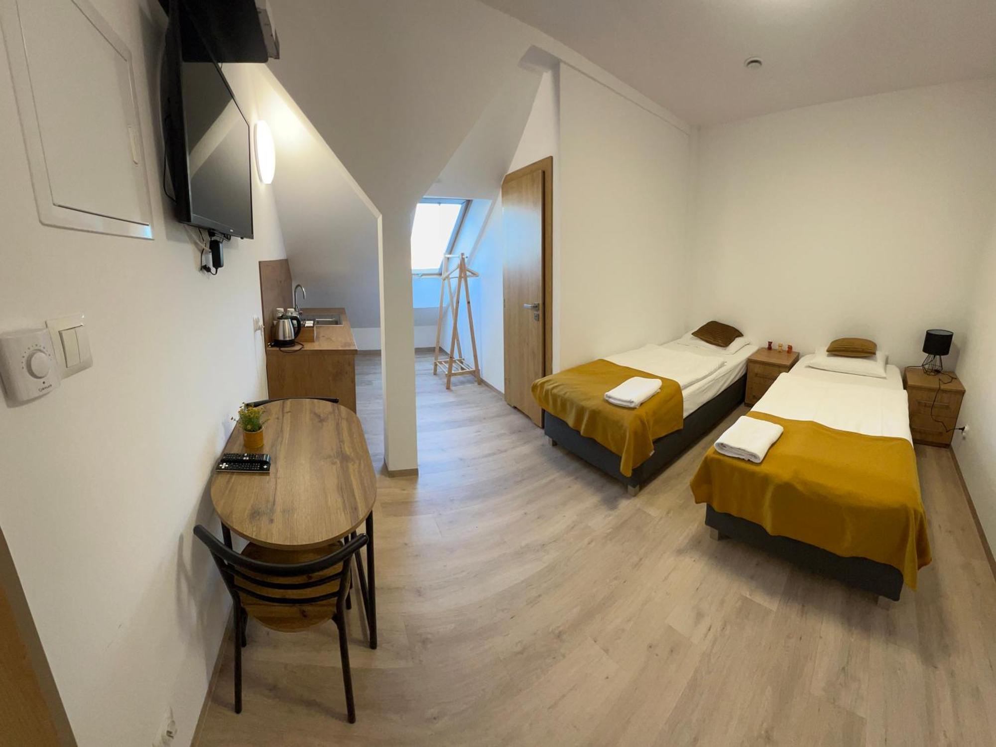 Apartamenty Divemed Jelenia Góra Exteriör bild