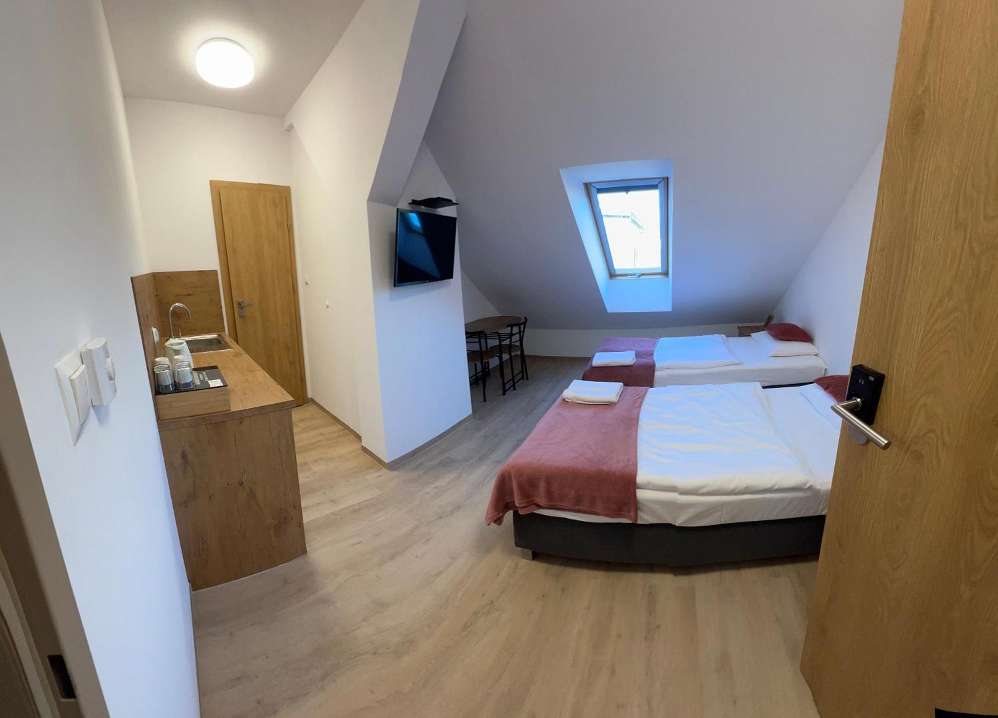Apartamenty Divemed Jelenia Góra Exteriör bild